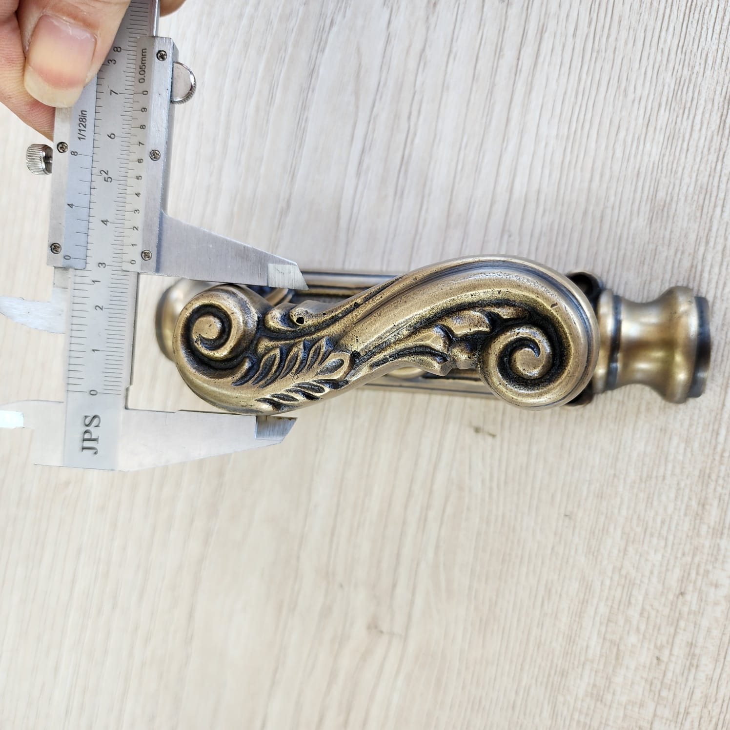 Order Only for Engraved Knob - 2 Set Cremones + Knuckels + 8 Rod 150cm Long in Polished Brass Finish - Image 7