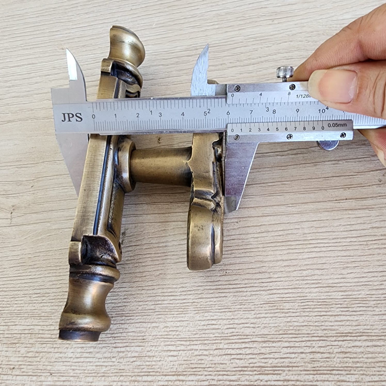 Order Only for Engraved Knob - 2 Set Cremones + Knuckels + 8 Rod 150cm Long in Polished Brass Finish - Image 9